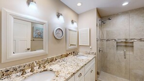 Combined shower/bathtub, hair dryer, towels - You are going to love this completely remodeled villa!!! (Hilton Head)