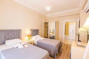 Deluxe-íbúð | 5 svefnherbergi, ókeypis þráðlaus nettenging, rúmföt