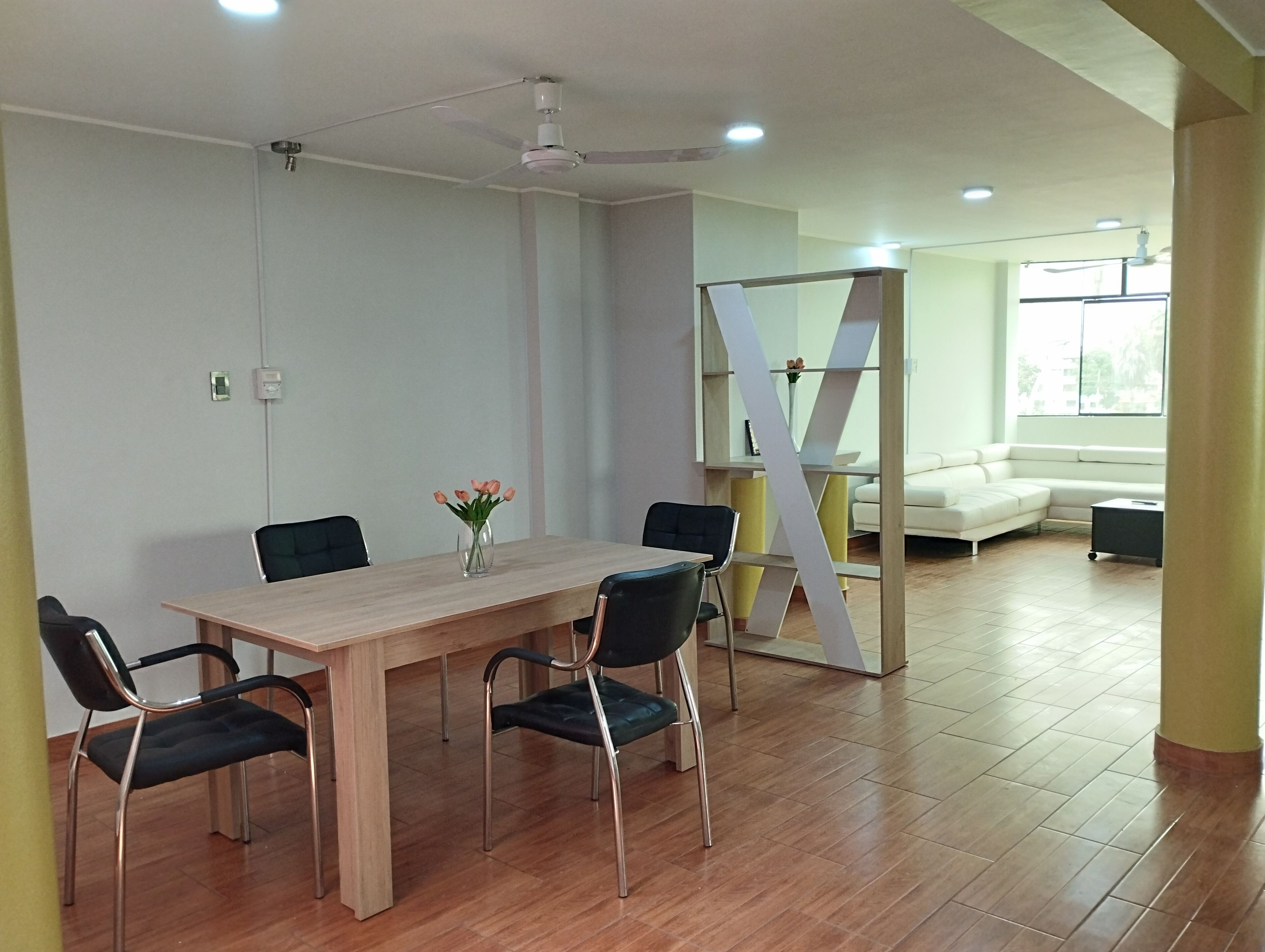 Comfort Apartment, 3 Bedrooms | Living area