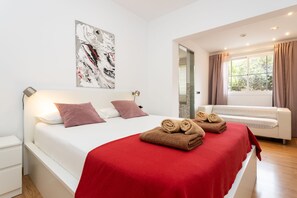 3 Schlafzimmer, Schreibtisch, Bügeleisen/Bügelbrett, kostenloses WLAN