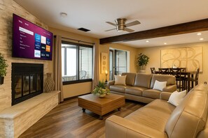 Smart TV, fireplace