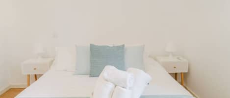 3 chambres, fer et planche Ă repasser, accĂšs Internet, draps fournis