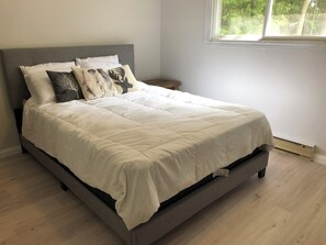 4 bedrooms, travel cot, free WiFi