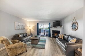 Apartment (Happy HideAway) | Living area