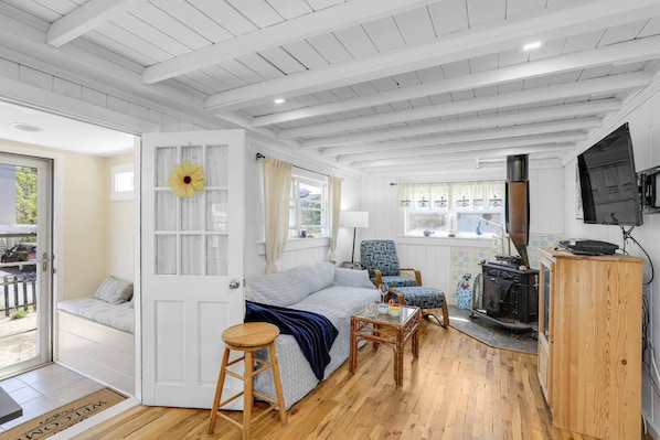 House (Comfy Cottage) | Exterior