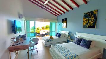 6 bedrooms, in-room safe, desk, iron/ironing board