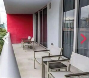 Imagen sin descripción, 3 de 13, botón