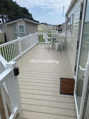 Property grounds - Beautiful caravan in lovely quiet location near Berryhead Brixham (Brixham)