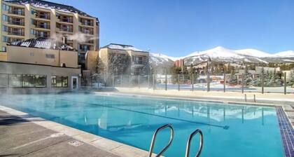 3 Bedroom Townhome in Downtown Breckenridge, off Main Street With Pool, and Hot Tubs