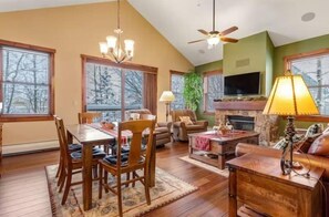 Condo (3 Bedroom Townhome in Downtown Brecke) | Exterior