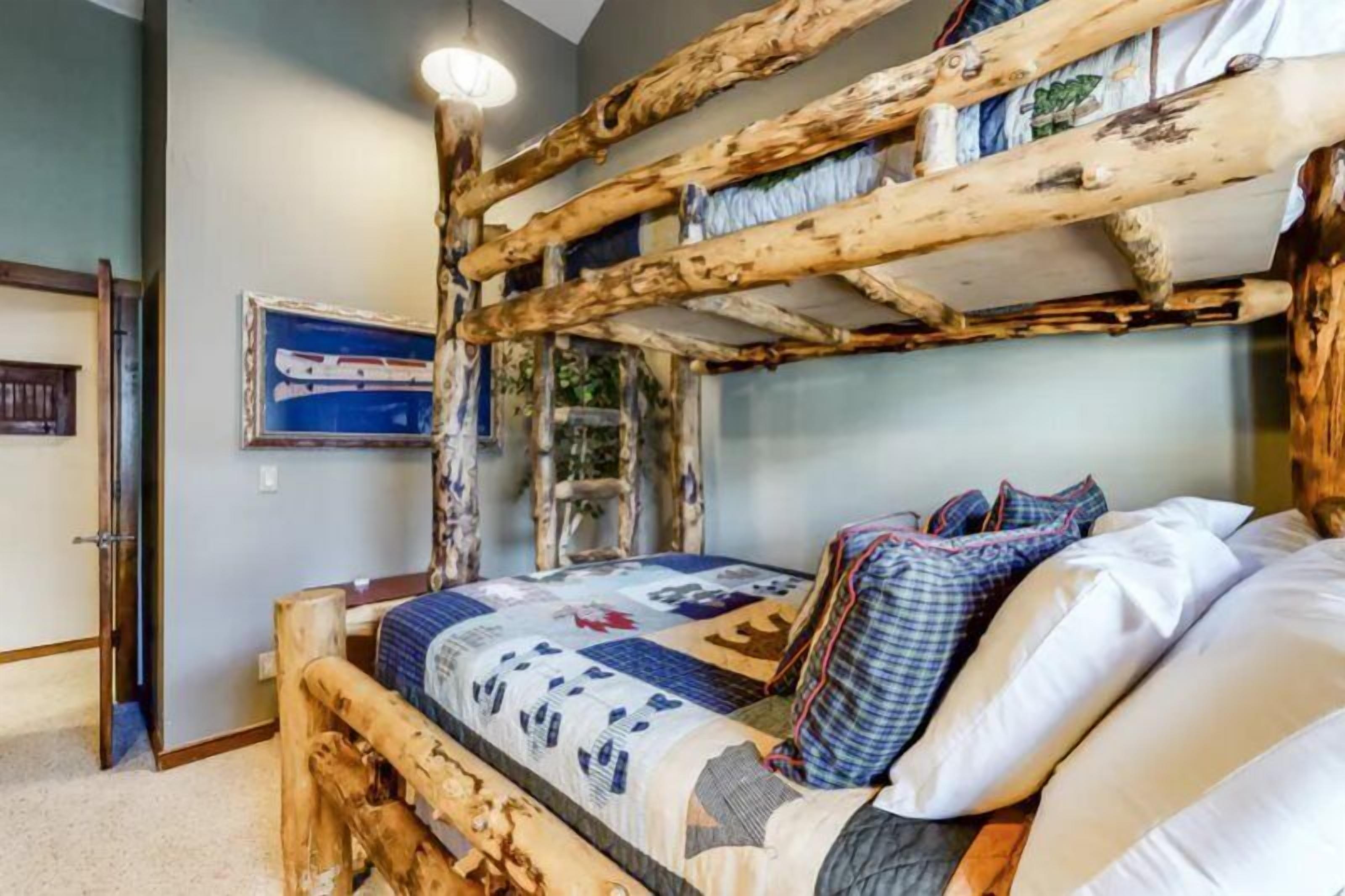 Condo (3 Bedroom Townhome in Downtown Brecke) | Bahagian luar