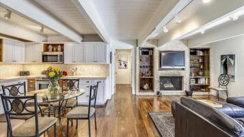 Condo (Exclusive 2 Bedroom Mountain Vacation) | Exterior