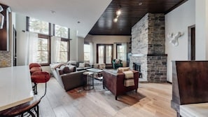 Apartment (Premier Ski in, Ski-out 2 Bedroom Con) | AuĂenbereich