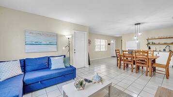 Smart TV, videojuegos y libros