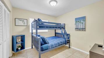 2 bedrooms, desk, iron/ironing board, free WiFi