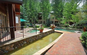 Condo (2 Bedroom Platinum Condo near Chairli) | Exterior