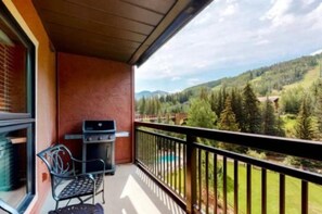 Condo (Luxury Ski in, Ski out 1 Bedroom Moun) | Beach - Luxury Ski in, Ski out 1 Bedroom Mountain Residence in the Heart of Lionshead Village With Heated Slope Side Pool and Hot Tub (Vail)