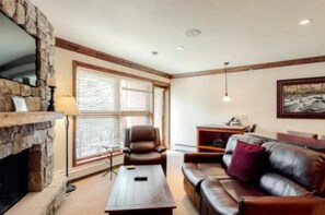Living room - Luxury Ski in, Ski out 1 Bedroom Mountain Residence in the Heart of Lionshead Village With Heated Slope Side Pool and Hot Tub (Vail)