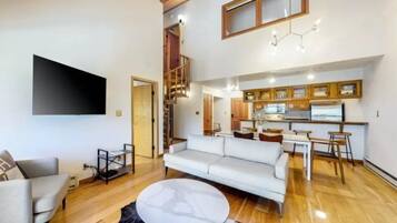 Condo (Chic Ski In, Ski Out 2 Bedroom Pentho) | Exterior