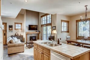 公寓客房 (Lakeside Village 3 Bedroom Townhome a) | 外觀