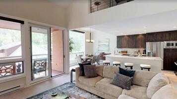 Condo (Modern 3 Bedroom Luxury Rental in Cas) | Exterior