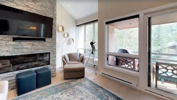 Condo (Modern 3 Bedroom Luxury Rental in Cas) | Exterior