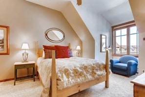 Condo (Downtown Breckenridge 2 Bedroom Condo) | Exterior