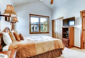 Condo (3 Bedroom Mountain Vacation Rental on) | Exterior