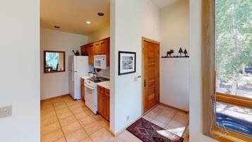 Condo (Comfortable and Cozy 2 Bedroom Condo ) | Exterior