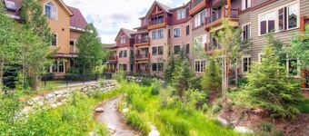 Perfectly Placed 2 Bedroom Vacation Rental in Historic Downtown Breckenridge With Access to Hot Tub and Pool