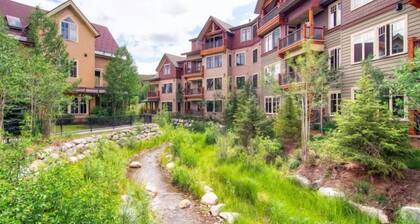 Perfectly Placed 2 Bedroom Vacation Rental in Historic Downtown Breckenridge With Access to Hot Tub and Pool