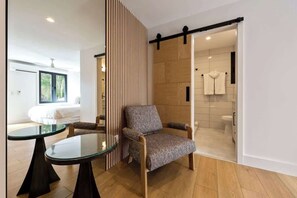 2 chambres, matelas mémoire de forme, fer et planche à repasser