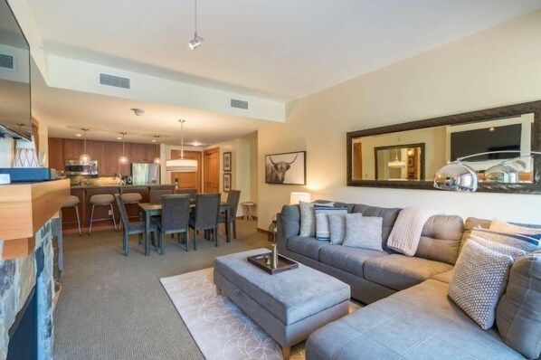 Condo (Luxury Ski in, Ski out 2 Bedroom Colo) | Exterior