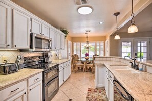 Fridge, oven, dishwasher, coffee/tea maker