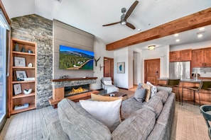 TV, fireplace - Luxury 2Br Residence steps from Heavenly Village & Gondola Book 7 Nights for 10% Off by RedAwning (South Lake Tahoe)