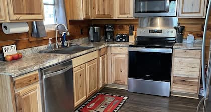 Private Dock, Hot Tub, Lakefront, Play Set, Large yard, Fire Pit, gas fireplace