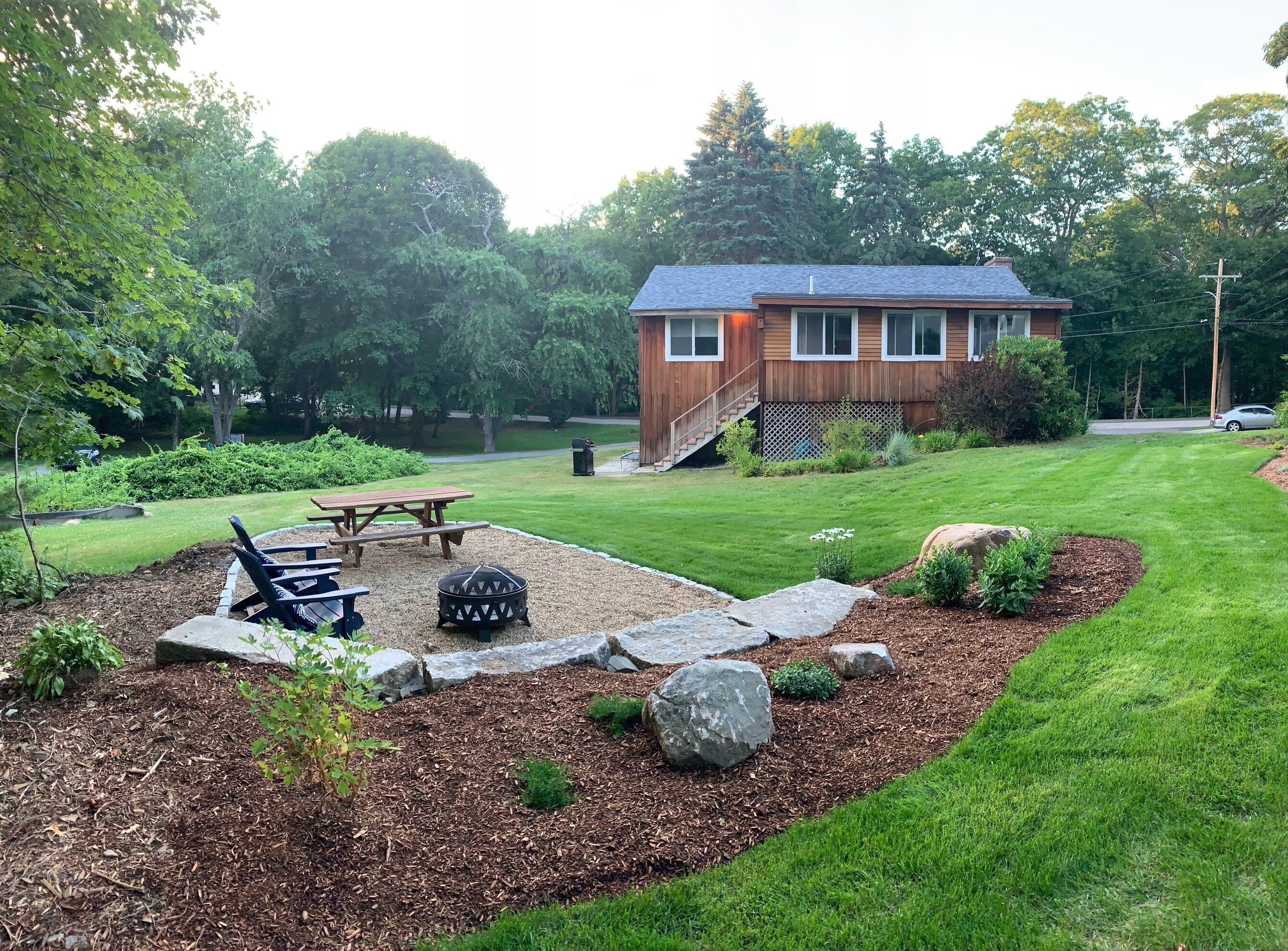 Renovated York Harbor home. Walk to the beach and Cliff Walk.