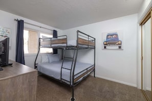 3 bedrooms, free WiFi, bed sheets - Las Palmas Resort #1613 | All-Inclusive Amenities (Saint George)