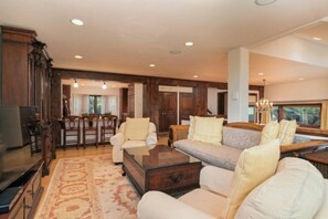 独立别墅 (Premier Ski in, Ski out 2 Bedroom Col) | 客厅