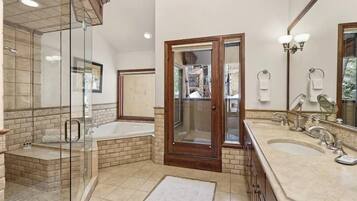 House (Premier Ski in, Ski out 2 Bedroom Col) | Living room