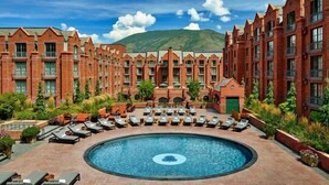 คอนโด (Aspen St. Regis Luxury 3 Bedroom Resi) | บริเวณภายนอก