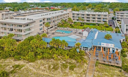 Summer & July 4th Savings at Beachside Colony Tybee's ONLY Oceanfront Resort 3/2