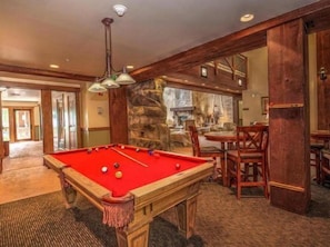 Condo (Beautiful 2 Bedroom Mountain Condo in) | Extérieur