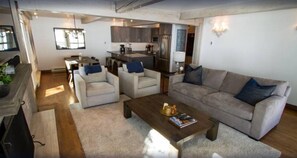 Condo (Contemporary 3 Bedroom Ski In, Ski Ou) | Exterior - Contemporary 3 Bedroom Ski In, Ski Out Condo With Pool and Hot Tub in Snowmass Village (Snowmass Village)