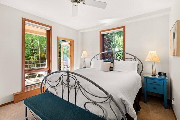 Exterior - Spacious Ski in, Ski out 2 Bedroom Vacation Rental Next to the Gondola Featuring Slopeside Heated Outdoor Pool and Hot Tub (Snowmass Village)