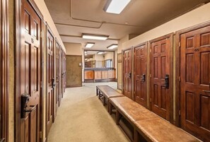 Exterior - Spacious Ski in, Ski out 2 Bedroom Vacation Rental Next to the Gondola Featuring Slopeside Heated Outdoor Pool and Hot Tub (Snowmass Village)