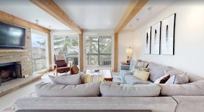 公寓式客房 (Ski In, Ski Out 4 Bedroom Condo in Sn) | 外观
