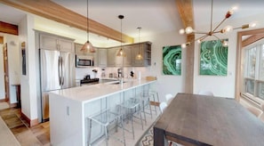 公寓式客房 (Ski In, Ski Out 4 Bedroom Condo in Sn) | 外观