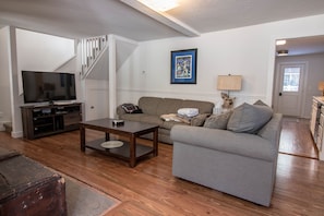 Woodside 2 Bedroom Home #1062 | Living area | 40-inch flat-screen TV with cable channels, TV