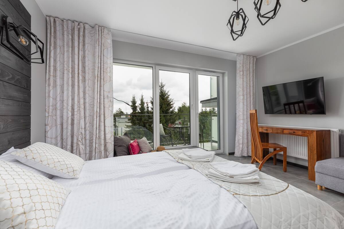 Comfort Apartment | 1 bedroom, premium bedding, iron/ironing board, free WiFi